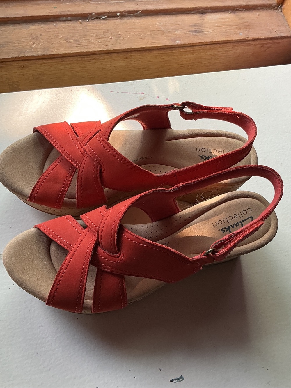Clarks Slingback Crossover Sandals